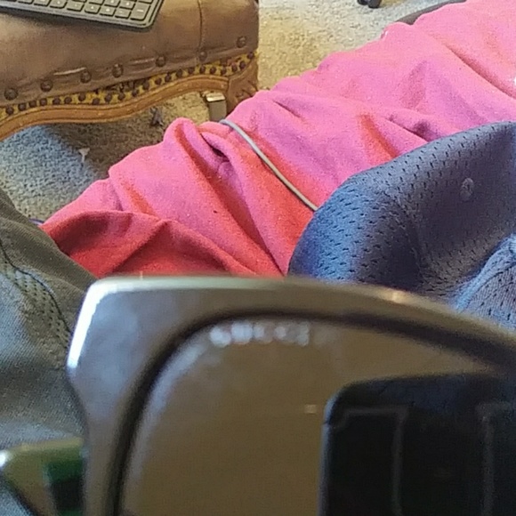 GUCCI SUNGLASSES - Picture 2 of 3